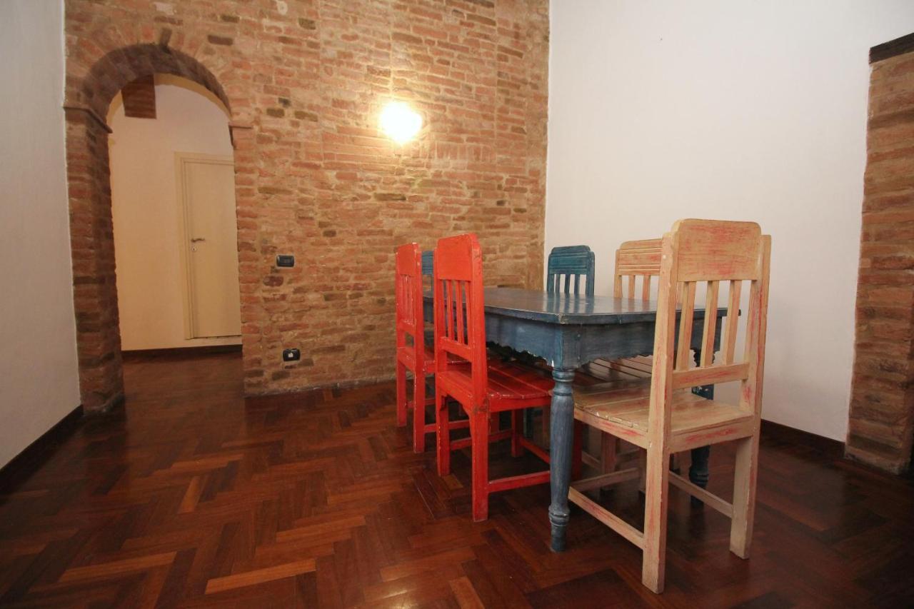 Logge Del Papa Apartment เซียนา ภายนอก รูปภาพ